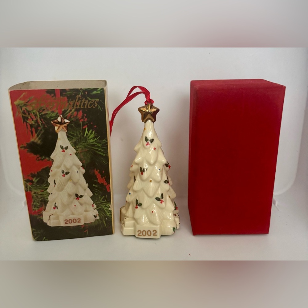 2002 Formalities by Baum Bros Ivory  5" Porcelain Tree Ornament (no music)